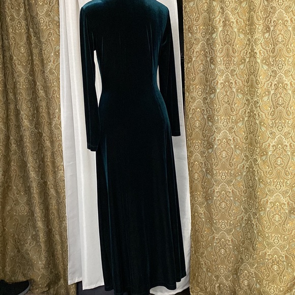 Maxi button down gown - Picture 5 of 11